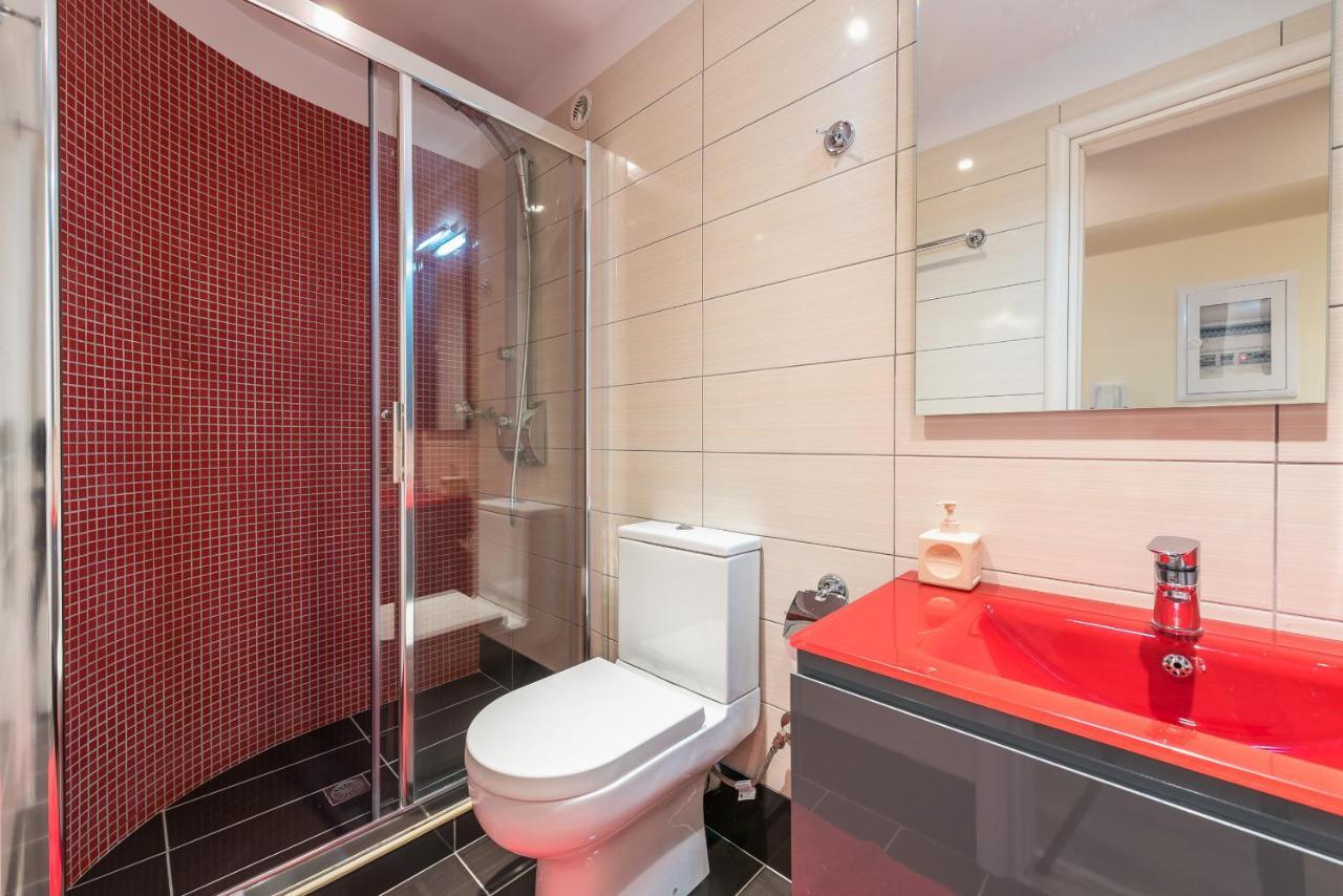 אתונה An Impressive 2 Bdr Apt In Glyfada מראה חיצוני תמונה