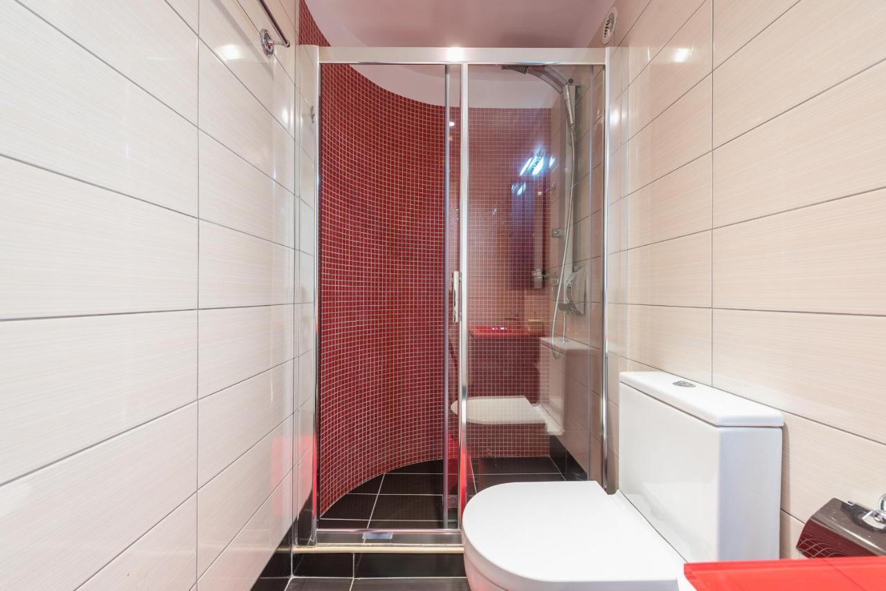 אתונה An Impressive 2 Bdr Apt In Glyfada מראה חיצוני תמונה